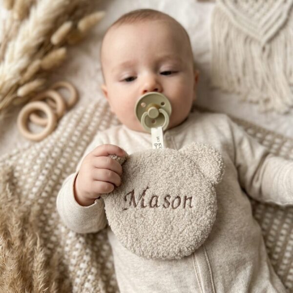 Speendoekje Beer geborduurd met Naam